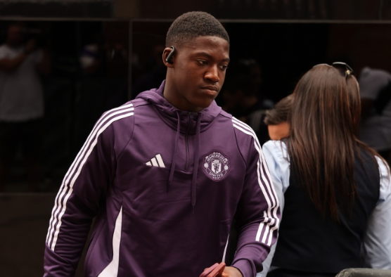 卡里克力挽梅努 信任激活曼联青训中场