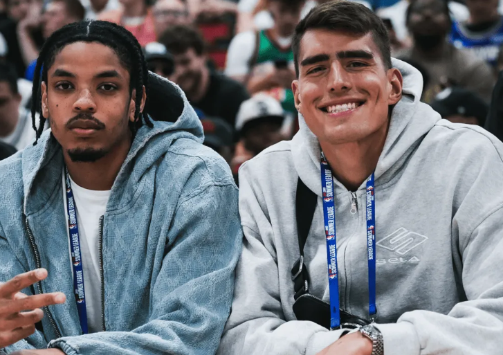 祖巴茨18+19统治内线 快船112-104击败湖人