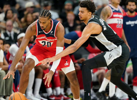 马刺：青春风暴席卷西部，文班亚马引领新篇章