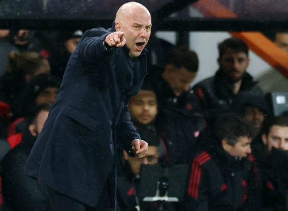 利物浦深陷不胜泥潭 斯洛特帅位岌岌可危