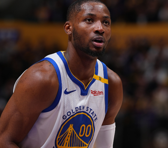 帕金斯力挺库明加 怒斥体系束缚球员野心