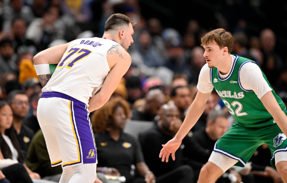 裁判报告印证公正，湖人逆转尽显韧性