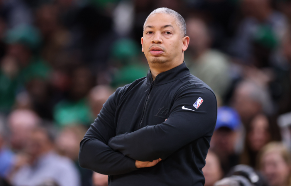 卢帅点出致胜关键，快船冲内线掌控全局