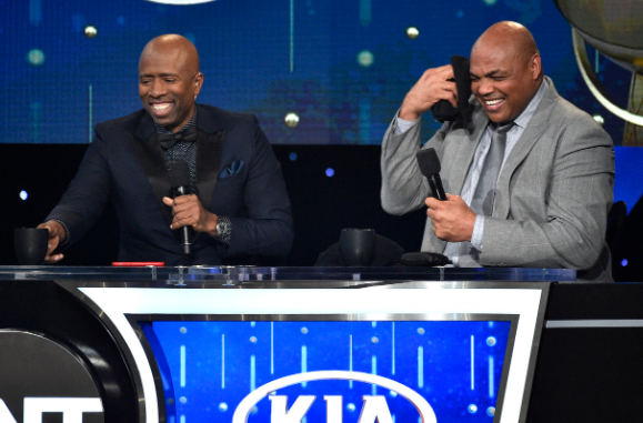 黄蜂前景成谜 交易流言搅乱附加赛之争