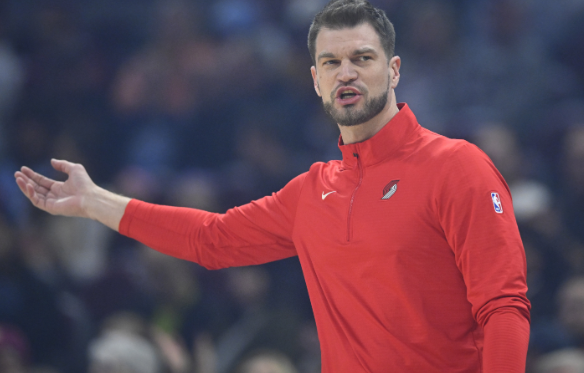 理念与实战脱节，开拓者教练组引争议