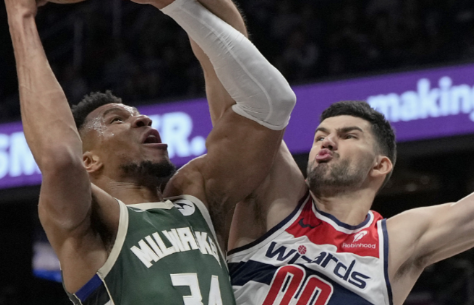 奇才逆袭战火烧向雄鹿 字母哥能否率队止颓