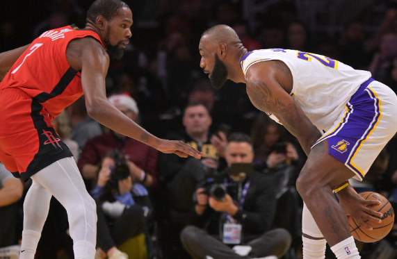 皮尔斯列西部全明星替补，群星竞逐实至名归