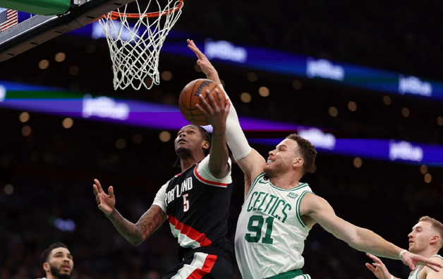 国王：挣扎中寻光，连败里觅转机