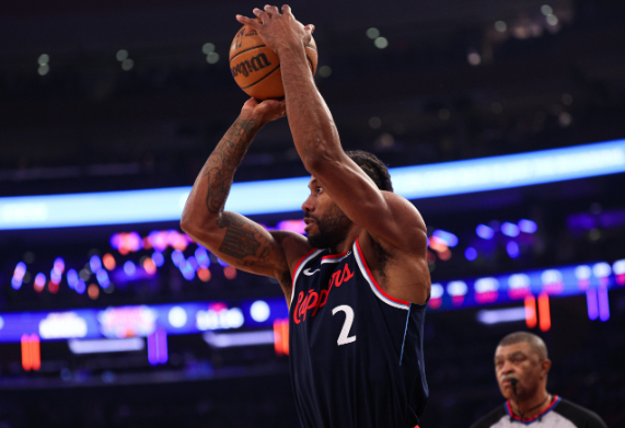 伦纳德效率逼近180俱乐部，得分表现冠绝联盟