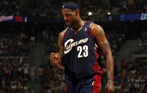 致敬视频触回忆 詹姆斯感念骑士岁月