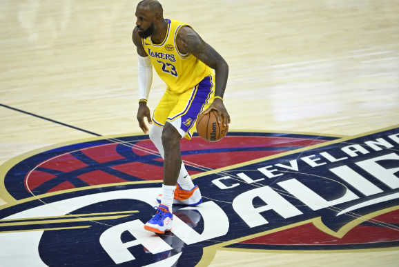 记者评詹姆斯下家 列出三大潜在去向