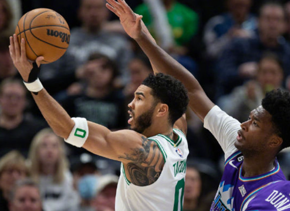 爵士：重建之路上的坚韧逆袭