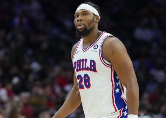 费城76人：逆境中崛起，剑指荣耀之巅