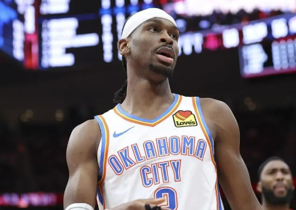 火箭：逆风翱翔，书写新篇