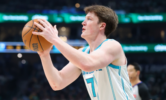 追梦力挺克尼佩尔：进附加赛必拿最佳新秀