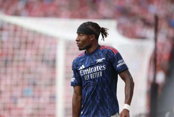 麦考伊斯特力挺马杜埃凯:英格兰右路首发该他上