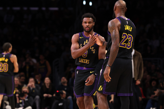 詹姆斯谈生涯传奇：我的孩子最重要