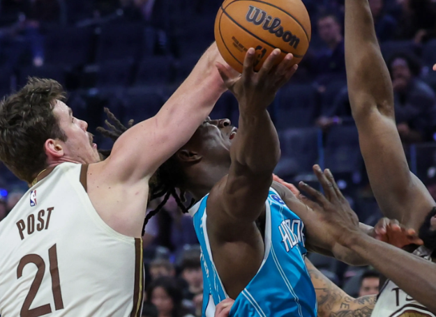 勇士：王朝余晖下的破局征途