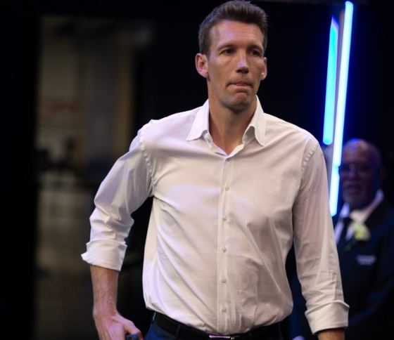 邓利维现身：否认交易追梦，力保波津健康