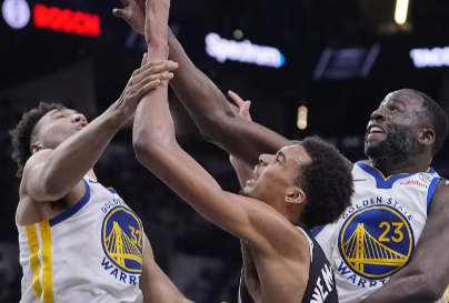 勇士主场迎劲敌 马刺复仇战一触即发