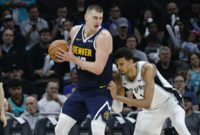 丹佛之刃：约基奇三双风暴再掀西部风云