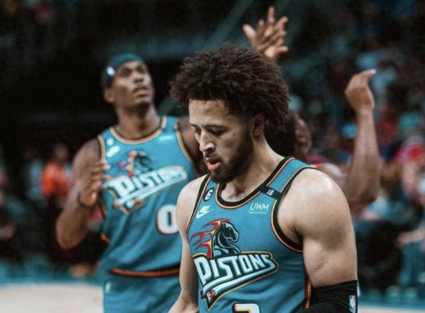 活塞：从鱼腩到王者的逆袭之路