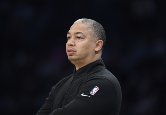 泰伦·卢谈西部局势 称快船需专注自身