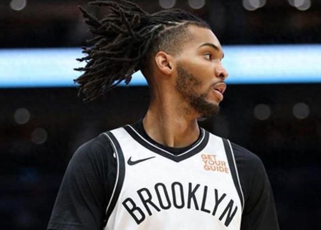 篮网：在重建泥潭中艰难摸索的赛季征程