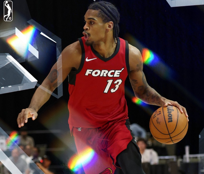 让火箭球迷既熟悉又有点心疼的名字——克里斯托弗