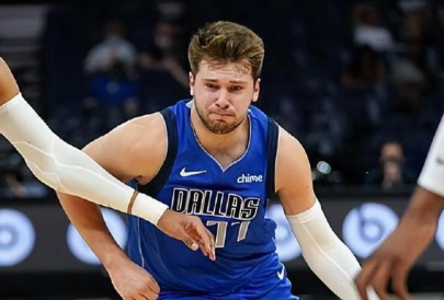 魔术客场挑战独行侠：年轻力量与老牌劲旅的碰撞