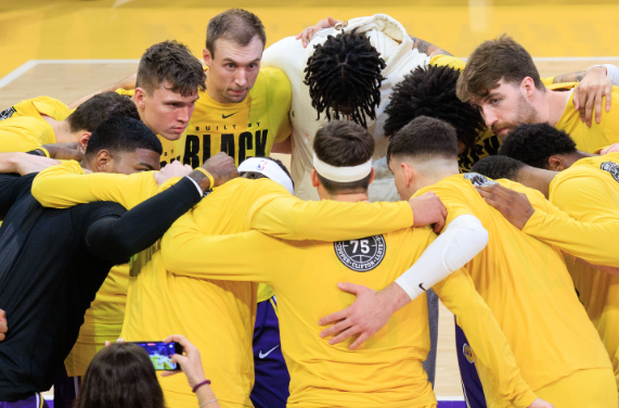 湖人明日全员健康，主场迎战鹈鹕