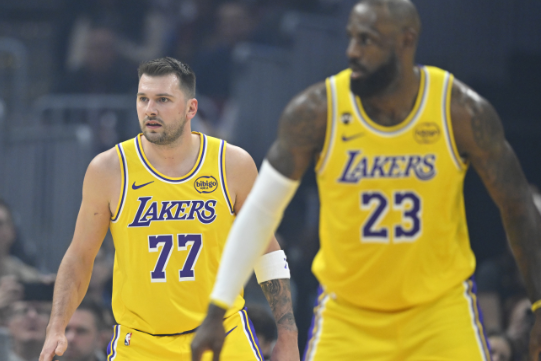 湖人胜鹈鹕 迎艰难赛程考验