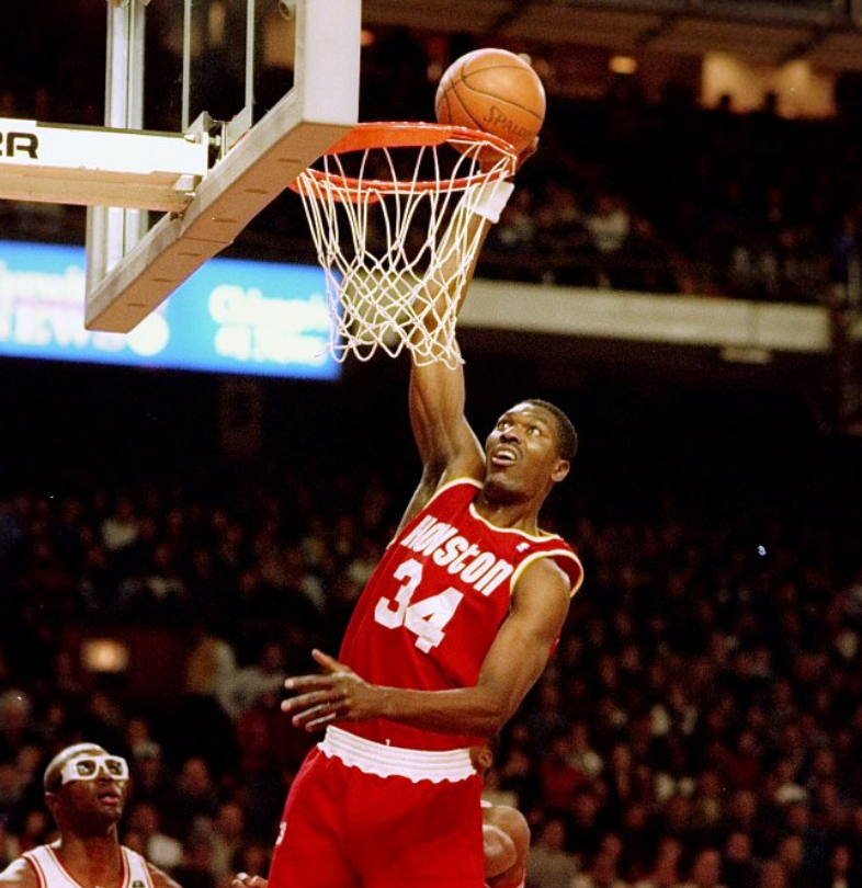 霍里的"狂言"背后，藏着一段被岁月尘封的真相