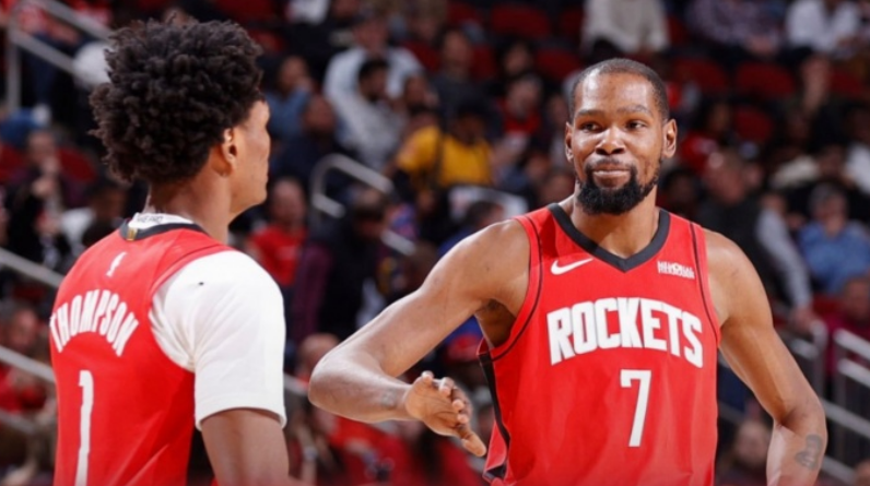 三个人，三十六分钟，和一个时代的背影