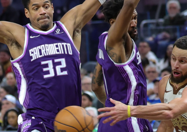 国王：逆境中挣扎的紫金追光者