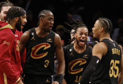 骑士铁骑踏阵迎战76人残阵：东部卡位战暗藏玄机