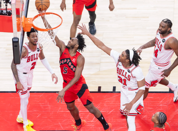 公牛逆袭：从低谷到曙光，坚韧铸就希望之路