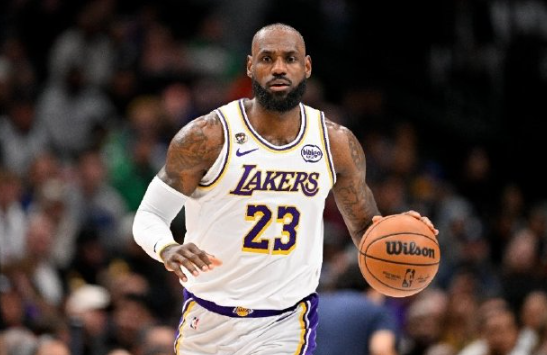 写一篇文章，带上标题，800字这样。