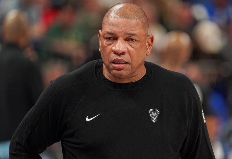 里弗斯又在“正确的废话”了——雄鹿的问题，是开局能解决的吗？