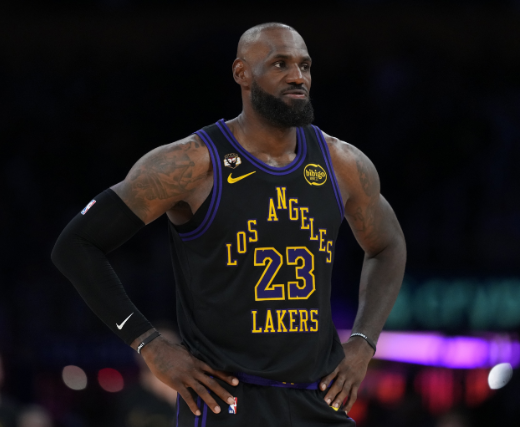 詹姆斯不在，湖人真的更强吗？