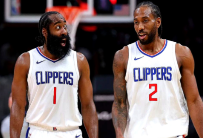 快船锋线群战尼克斯双塔：攻防博弈定胜负