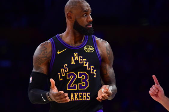 夸梅·布朗吐槽：承认独行侠更强有那么难