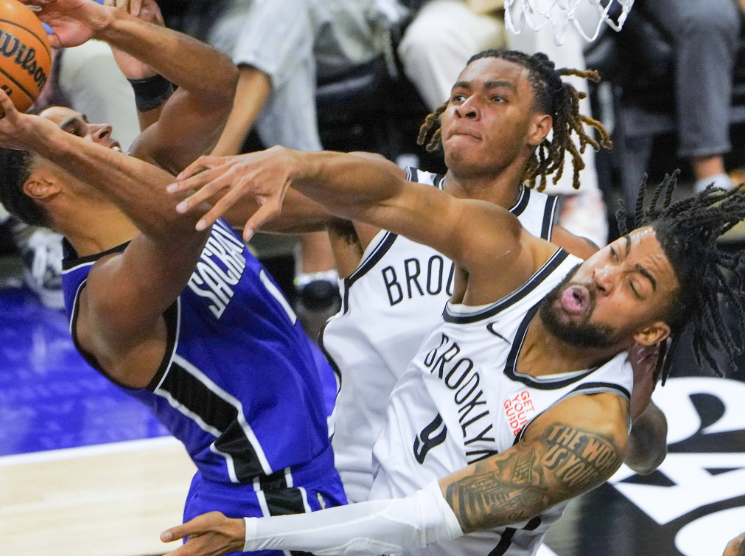 湖人斩获两连胜追平掘金，NBA连环胜负梗太魔幻