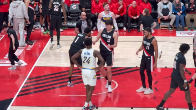 队记：韦斯利脚踝终结+杨瀚森暴扣，这俩人联手贡献了一个“十佳球套餐”