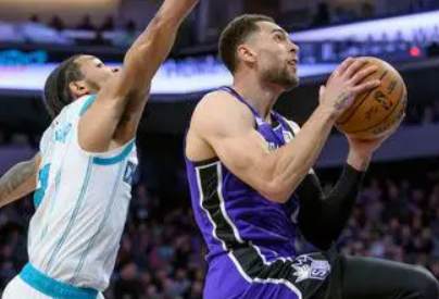 国王黄蜂激战：重建双雄的逆袭对决