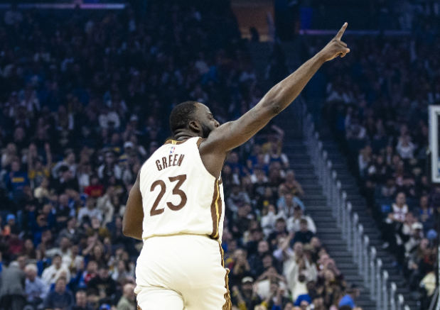 勇士球星追梦做客了范弗里特