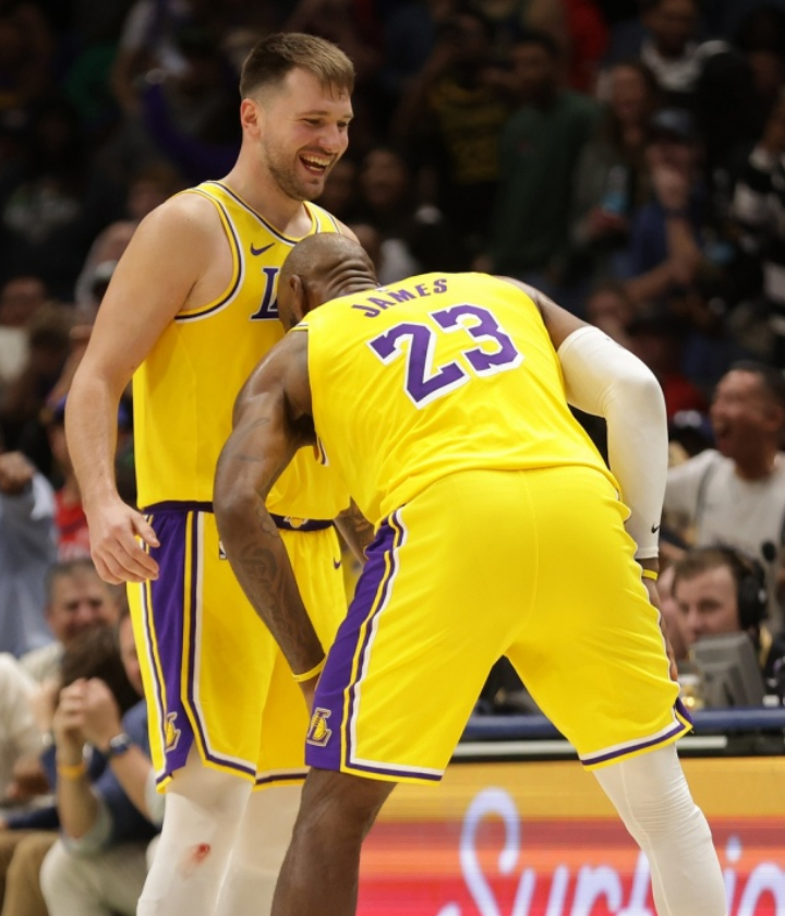 皮尔斯开炮了！“詹姆斯是防守累赘，他与东契奇根本不搭”