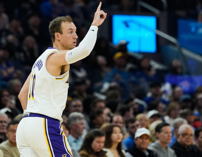 77%真实命中率！肯纳德近两场用“最少出手”打出“最高性价比”