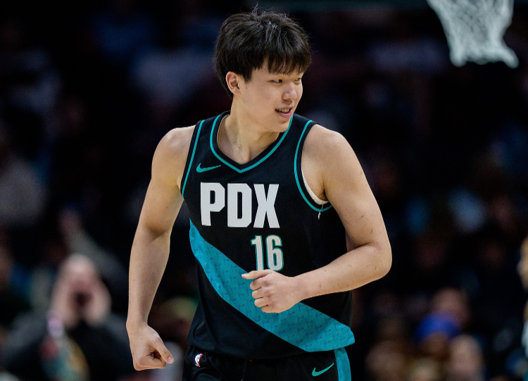 杨瀚森想“更能跑能跳”，林书豪一句“真难”道尽NBA的残酷