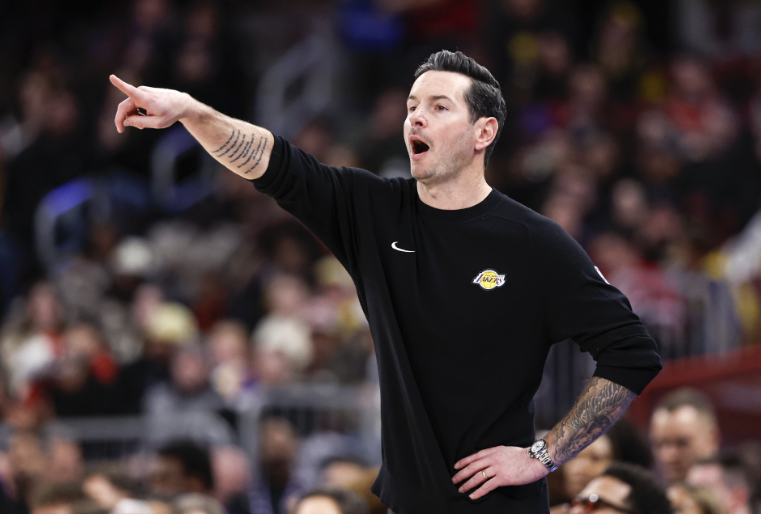 雷迪克：身体对抗不仅是防守，进攻端同样重要——这才是现代篮球的真相